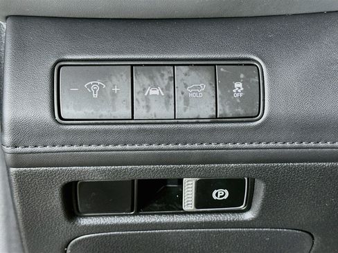Used 2023 Hyundai Santa Fe Limited FWD image 17