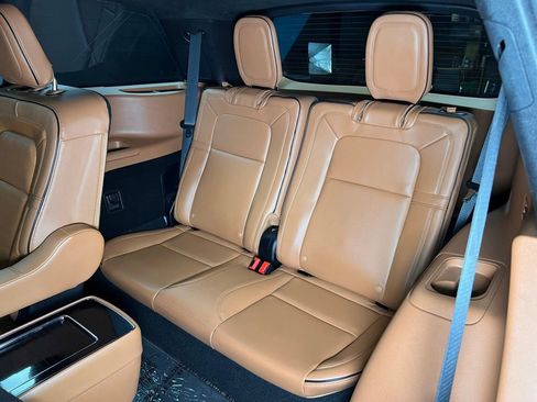 Used 2023 Lincoln Aviator Black Label Grand Touring w/ Class IV Trailer Tow Package image 14