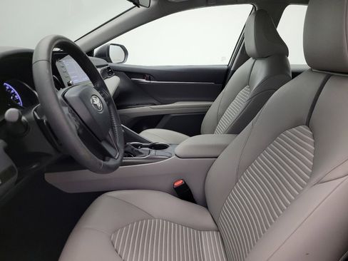 Used 2022 Toyota Camry SE image 17