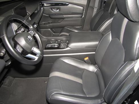 Certified 2024 Honda Pilot EX-L image 8