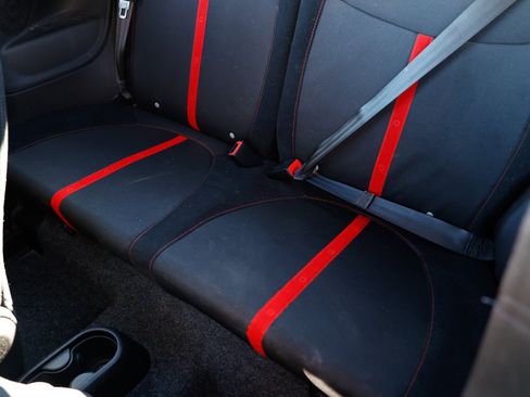 Used 2012 FIAT 500 Abarth image 10