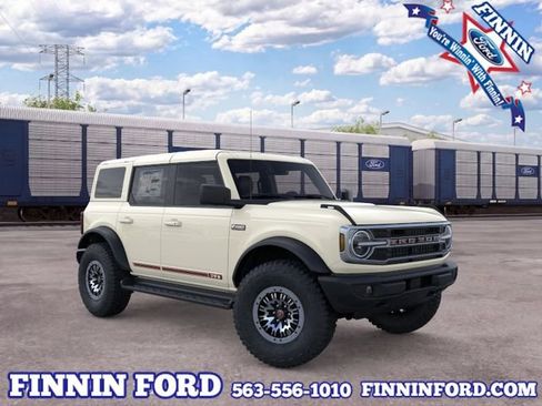 New 2026 Ford Bronco Outer Banks AWD/4WD image 1