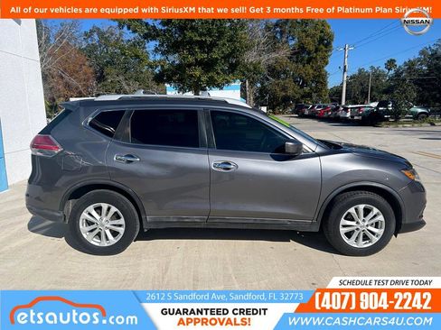 Used 2016 Nissan Rogue SV image 4