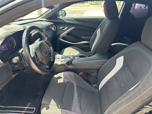 Used 2021 Chevrolet Camaro LT RWD image 17