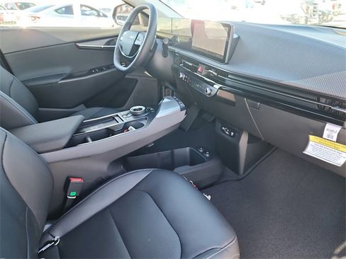 New 2025 Kia EV6 Wind image 16