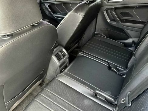 Used 2024 Volkswagen Tiguan SE R-Line FWD image 12