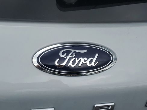 New 2026 Ford Escape PHEV image 7