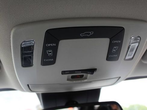 Certified 2026 Toyota Sienna LE FWD image 48
