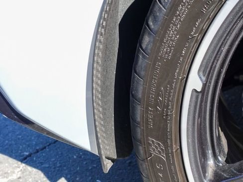 Used 2022 Chevrolet Corvette Stingray Coupe w/ Z51 Performance Package image 9