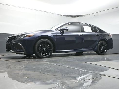 Used 2021 Toyota Camry XSE image 37