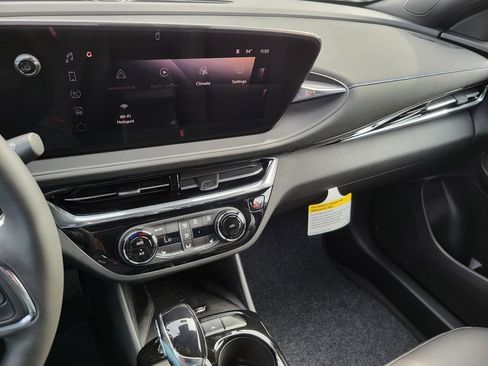 New 2026 Buick Envista Sport Touring w/ Convenience I Package image 8