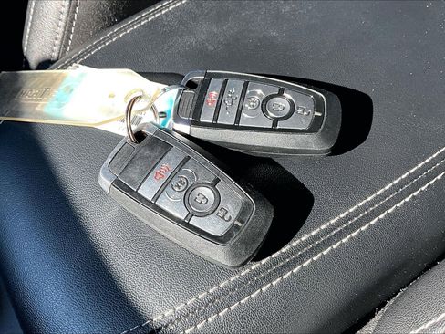 Used 2024 Ford Ranger Lariat w/ FX4 Off-Road Package image 35