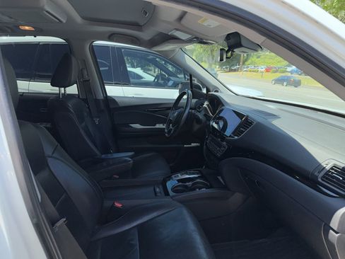 Used 2019 Honda Pilot Elite image 5