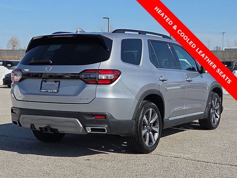 Used 2025 Honda Pilot Elite image 5