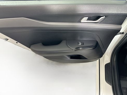 Used 2025 Kia K5 LXS image 25