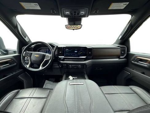 Used 2024 Chevrolet Silverado 3500 High Country w/ High Country Premium Package AWD/4WD image 22