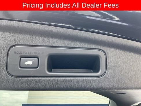Used 2024 Acura MDX SH-AWD w/ Advance Package image 23