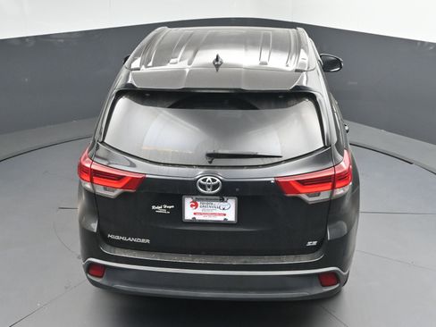 Used 2018 Toyota Highlander SE FWD image 36