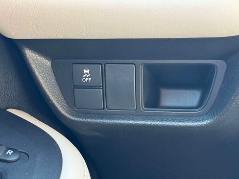 Certified 2024 Honda HR-V LX image 25