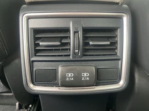 Used 2019 Subaru Forester Limited w/ Popular Package #3 AWD/4WD image 29