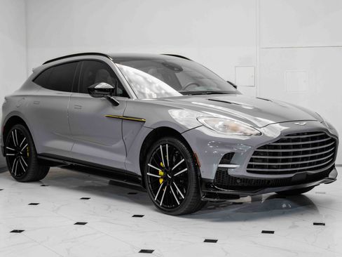 Used 2023 Aston Martin DBX 707 AWD/4WD image 1