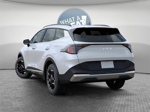 New 2026 Kia Sportage EX image 4