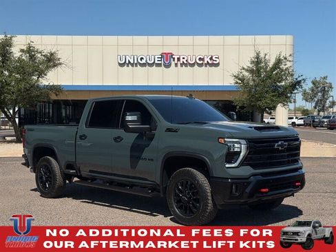 Used 2026 Chevrolet Silverado 2500 LTZ w/ LTZ Plus Package AWD/4WD image 4