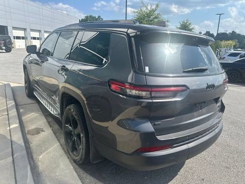 Used 2022 Jeep Grand Cherokee L Limited w/ Luxury Tech Group II RWD image 2