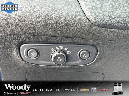 Certified 2021 Buick Encore GX Preferred w/ Cold Weather Comfort Package image 18