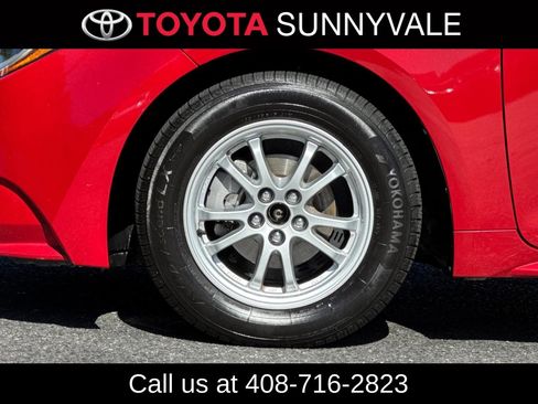 Used 2021 Toyota Corolla LE FWD image 12