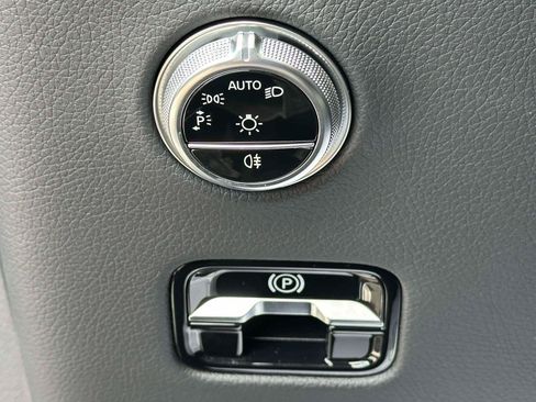 Certified 2023 Mercedes-Benz GLC 300 4MATIC image 19