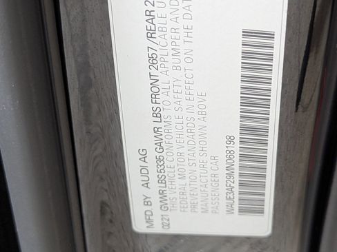 Used 2021 Audi A6 Premium Plus image 29