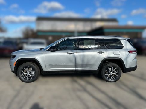 New 2025 Jeep Grand Cherokee L Limited image 3