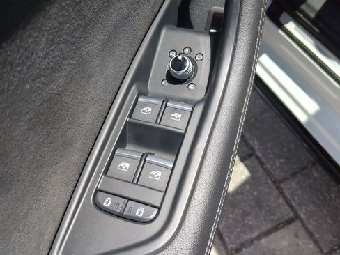 Used 2023 Audi S4 Premium Plus w/ Premium Plus Package AWD/4WD image 17