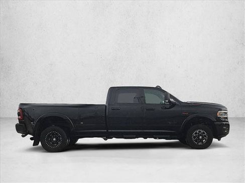 Used 2020 RAM 3500 Laramie w/ Night Edition AWD/4WD image 8