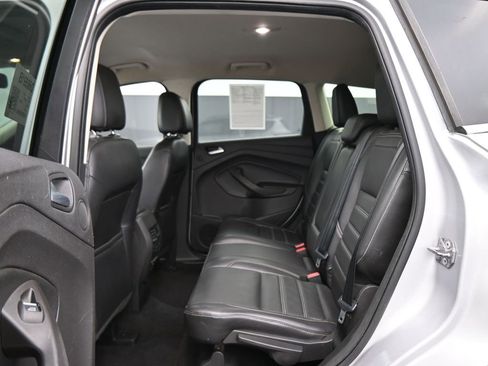 Used 2017 Ford Escape Titanium image 17