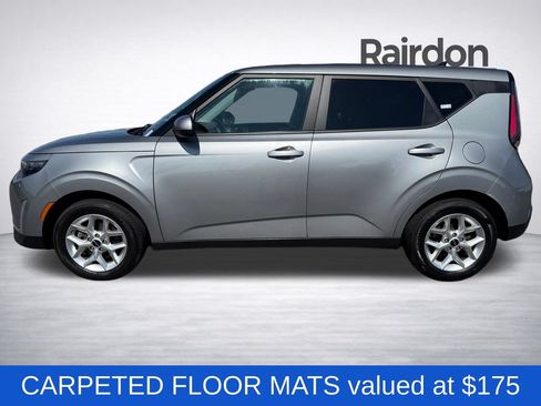 Used 2024 Kia Soul LX w/ Option Group 015 FWD image 4
