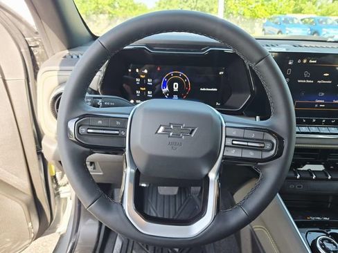 New 2026 Chevrolet Colorado ZR2 w/ Technology Package AWD/4WD image 18