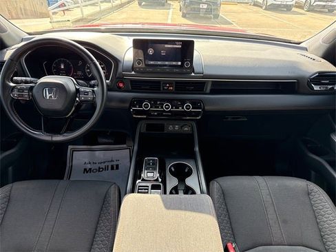 Used 2024 Honda Pilot Sport image 13