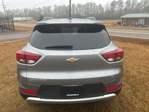 Used 2023 Chevrolet TrailBlazer LT w/ Convenience Package image 16