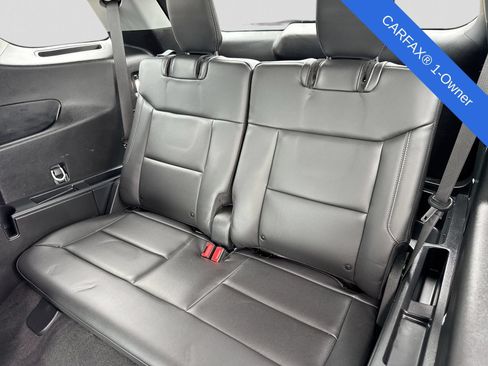 Used 2023 Ford Explorer XLT w/ Equipment Group 202A AWD/4WD image 24