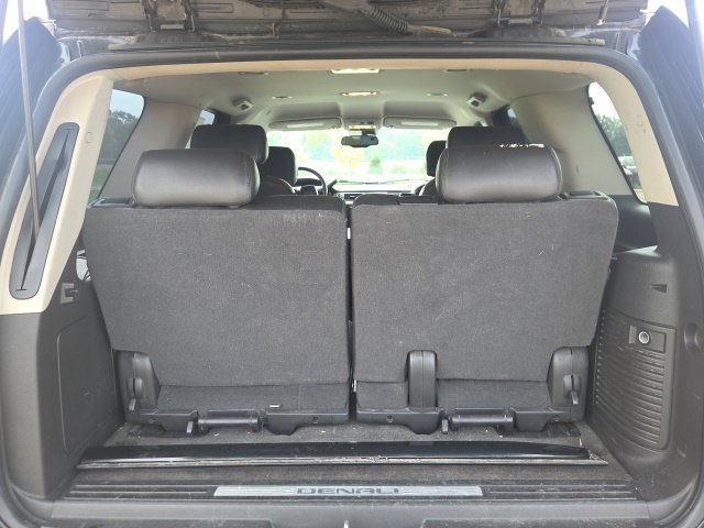 Used 2007 GMC Yukon Denali AWD/4WD image 10