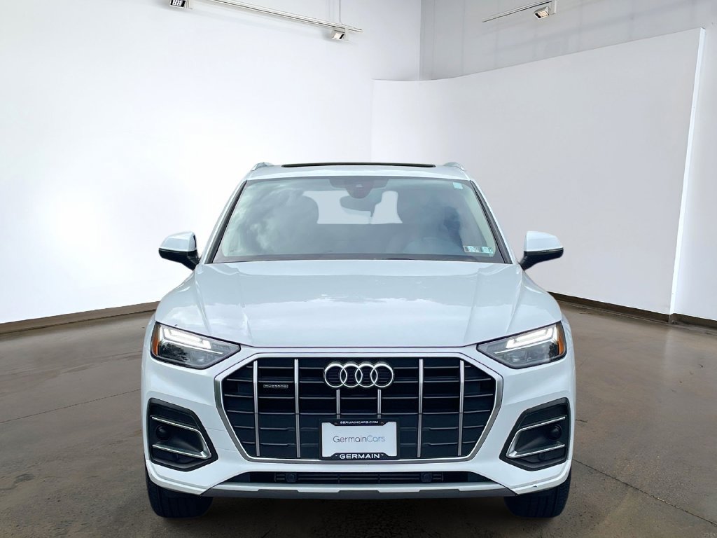 Used 2021 Audi Q5 2.0T Premium w/ Convenience Package AWD/4WD image 2