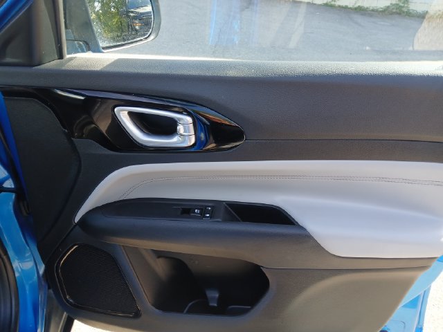Used 2025 Jeep Compass Limited AWD/4WD image 47