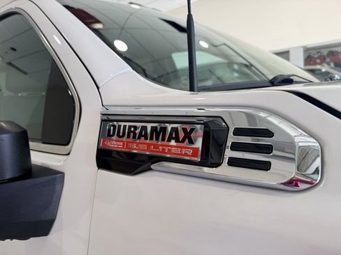 Used 2024 GMC Sierra 3500 Denali w/ Technology Package image 14