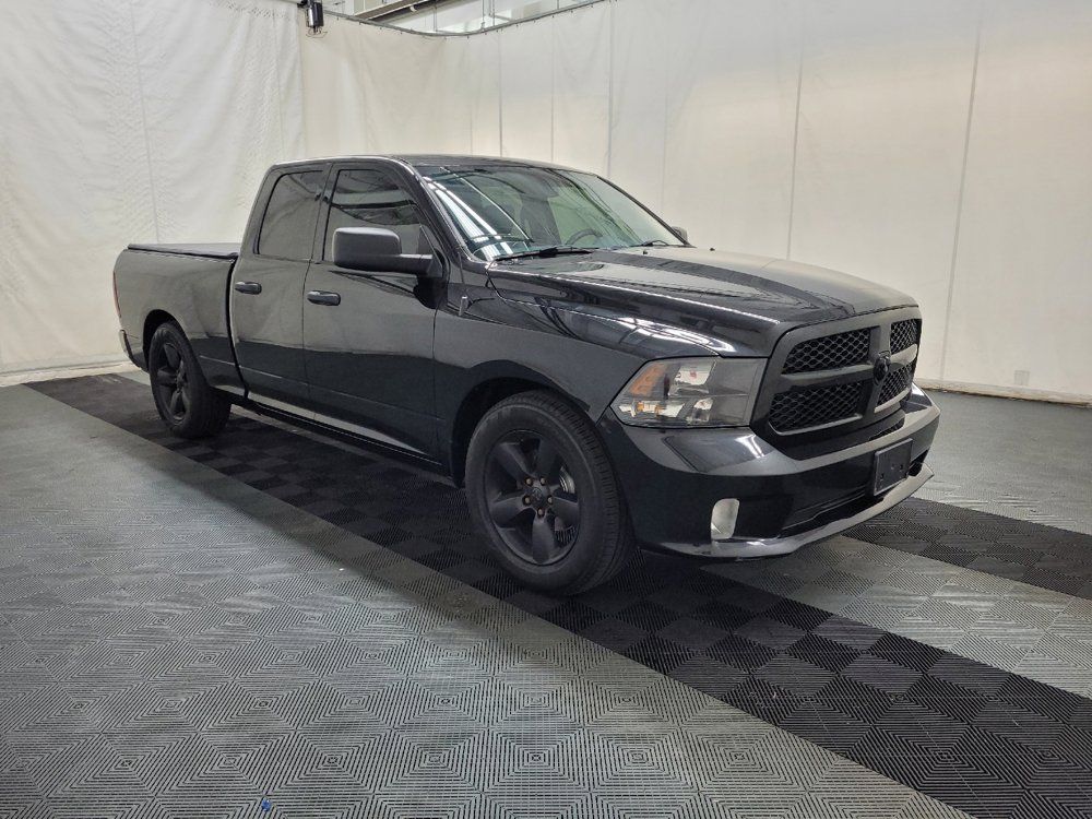 Used 2018 RAM 1500 Express w/ Black Ram 1500 Express Group AWD/4WD image 13
