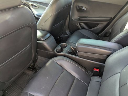 Used 2015 Chevrolet Volt Premium w/ Premium Trim Package image 7