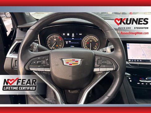 Used 2024 Cadillac XT6 Sport w/ Technology Package image 25