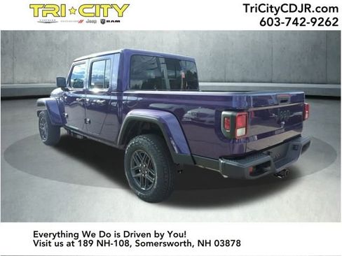 New 2026 Jeep Gladiator Sport image 3