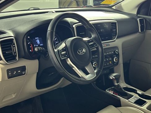 Used 2021 Kia Sportage EX image 18